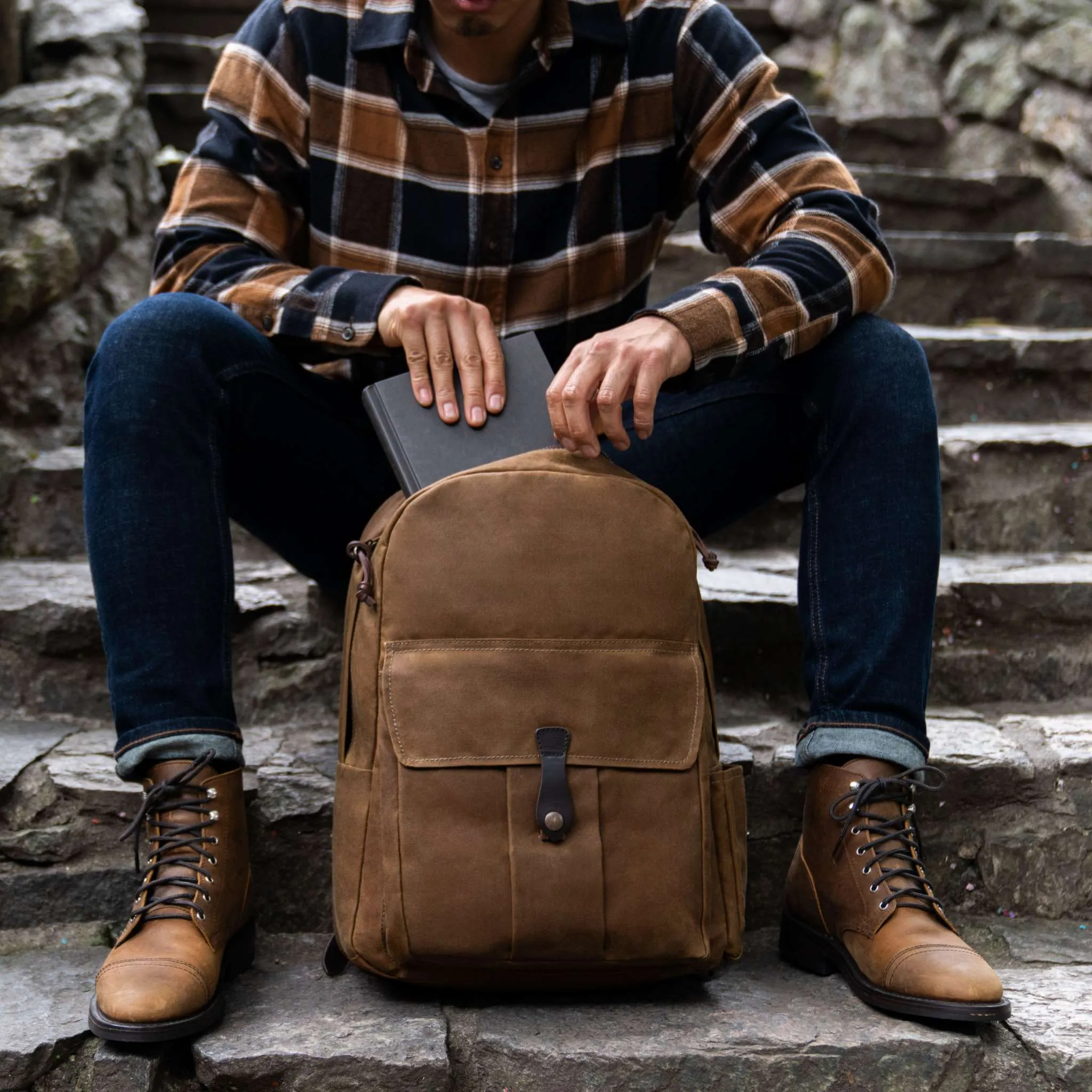 Thursday Adventure Pack | Coyote