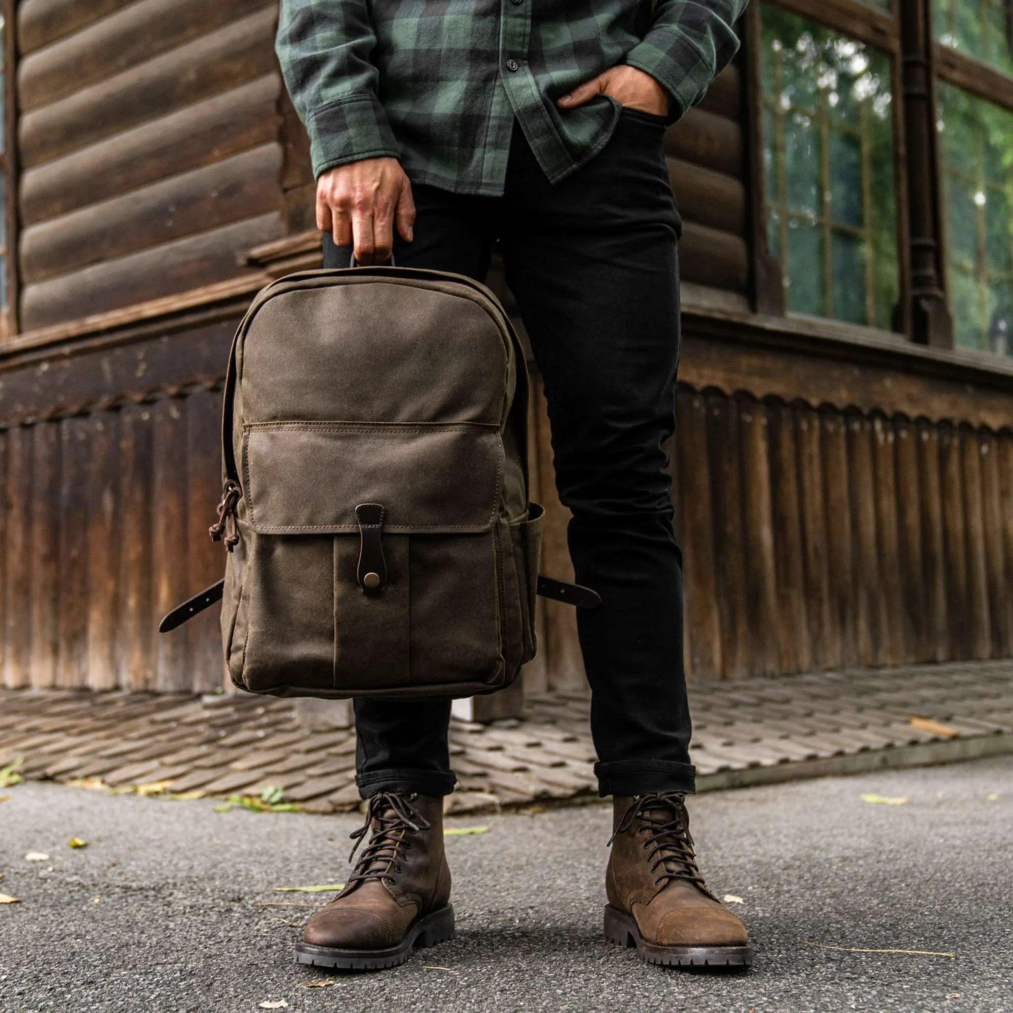 Thursday Adventure Pack | Dark Olive
