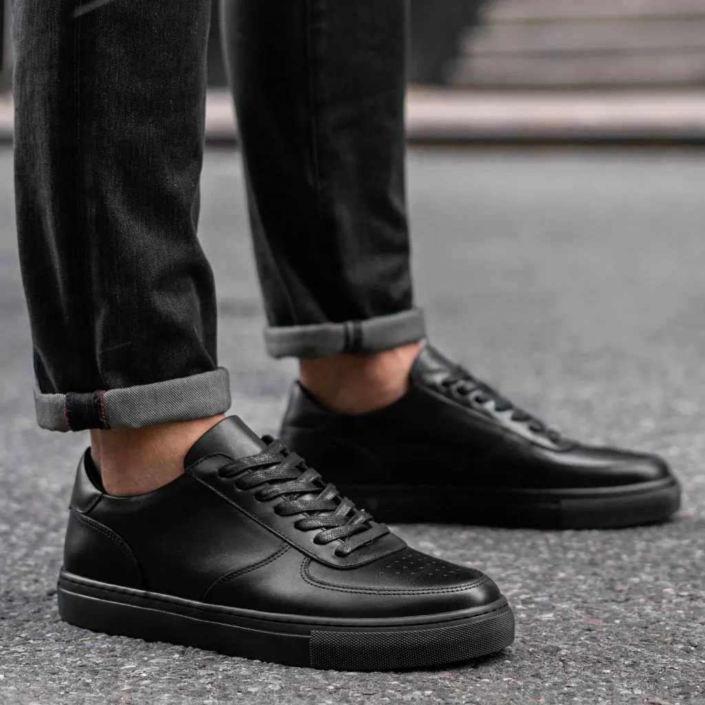 Thursday Court | Jet Black