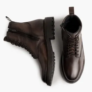 Thursday Stomper | Old English